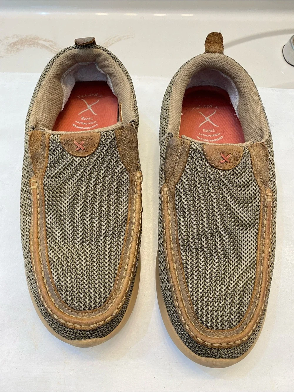 Twisted X Men’s Slip On driving casual loafers Size 11M good condition clean